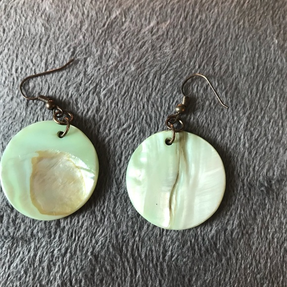 Mint Shell Earrings - Picture 2 of 2
